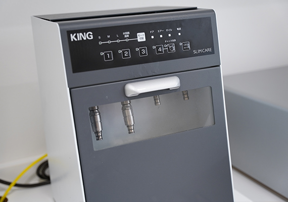 ハンドピース用自動洗浄･注油器